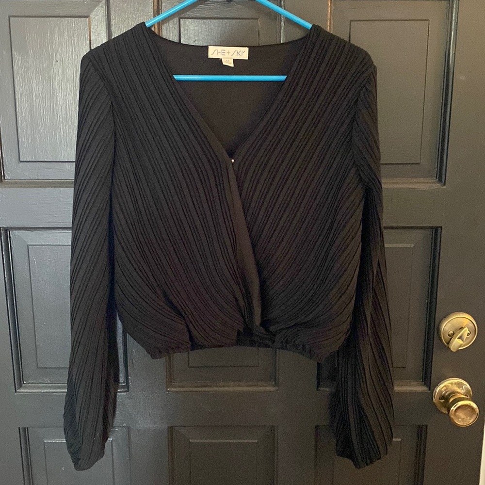 She+Sky Black Blouse. Size M